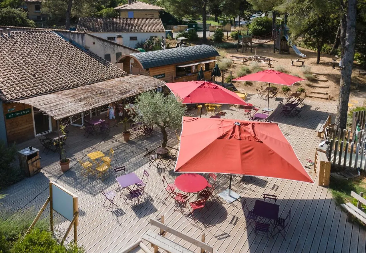 Huttopia Fontvieille 3*,  France